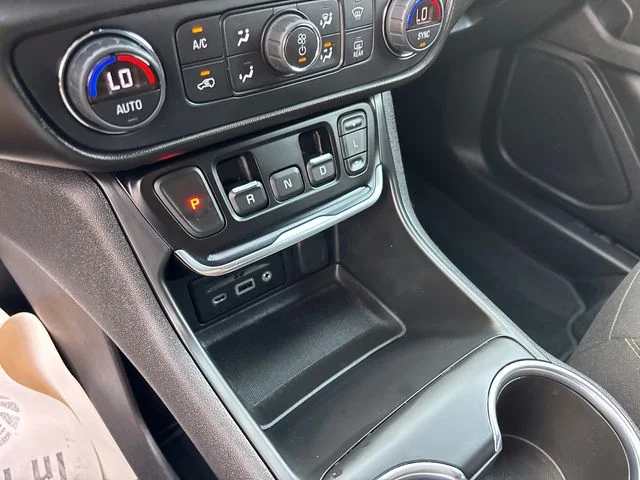 Used 2020 Gray GMC SLE image 26
