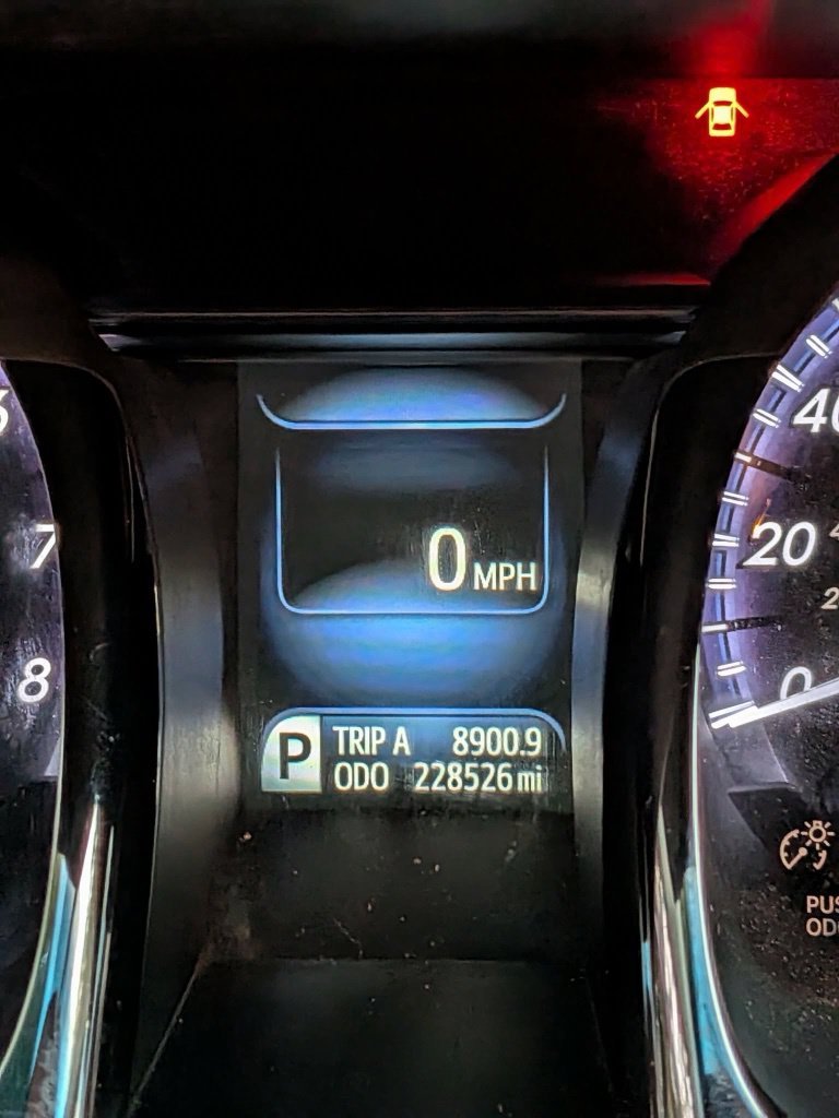 Used 2013 Gray Toyota XLE image 2