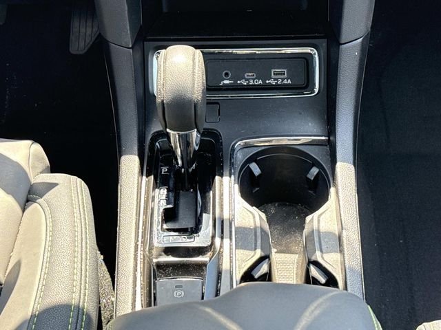 Used 2025 Silver Subaru Onyx Edition image 22