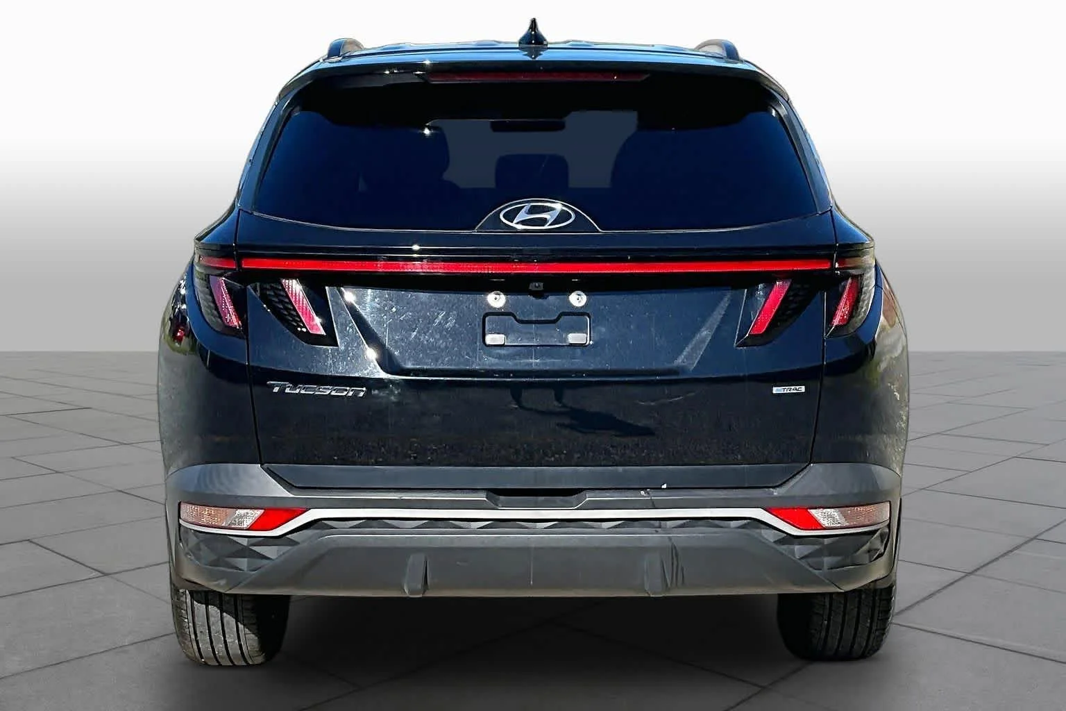 Used 2024 Black Pearl Hyundai SEL image 5