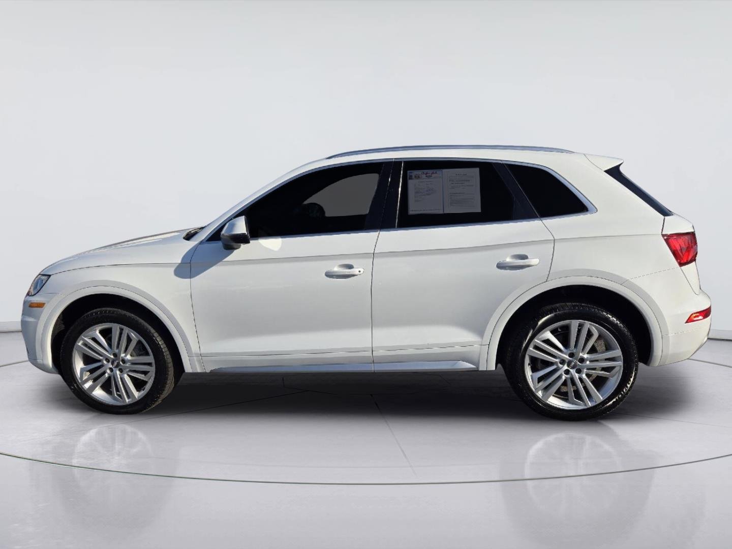 Used 2018 Ibis White Audi Premium Plus image 5