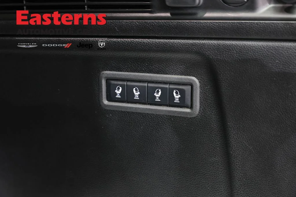 Used 2025 Black Jeep Series III image 26