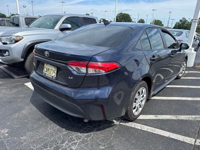 Used 2023  Toyota LE image 3