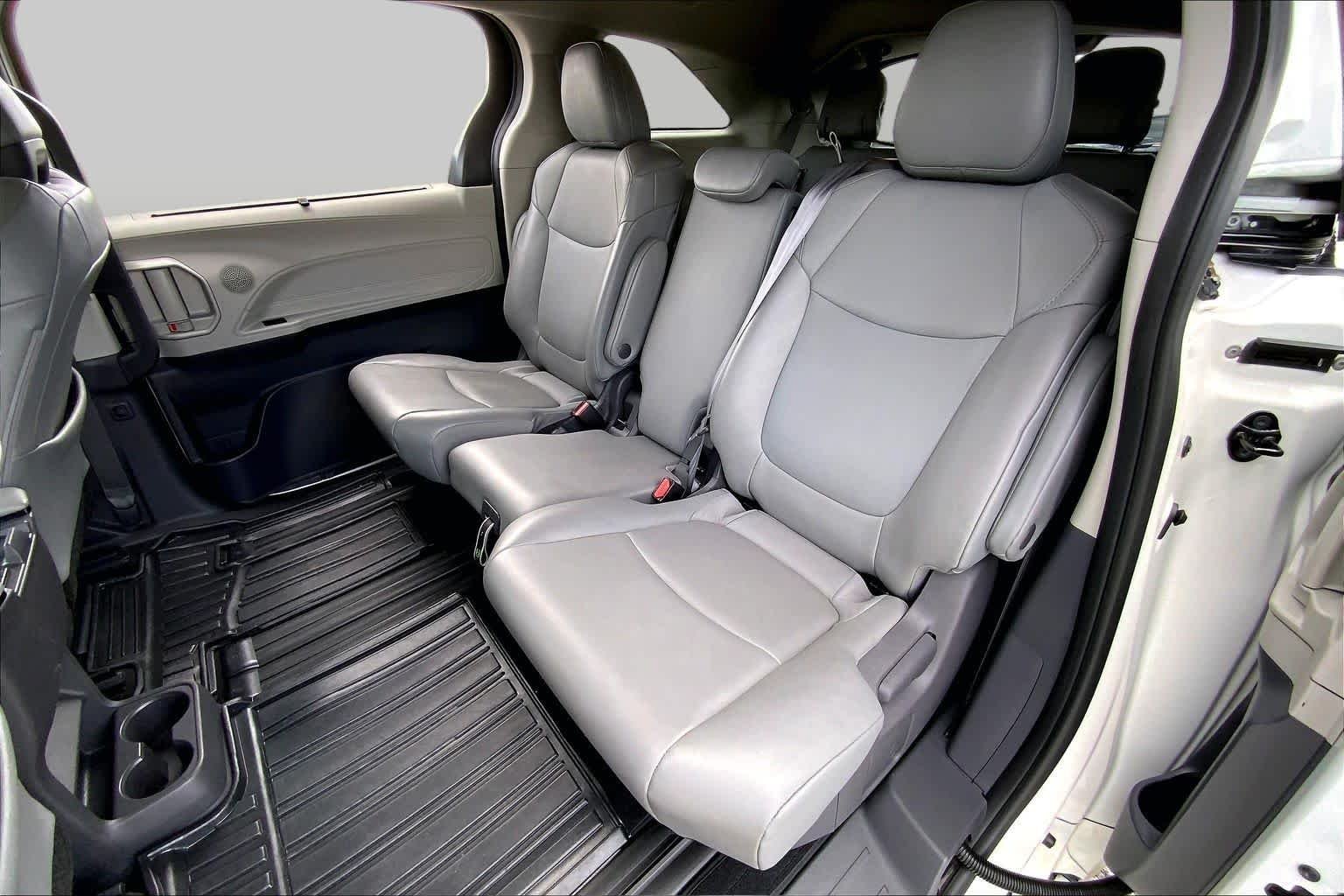 Used 2021 Blizzard Pearl Toyota XLE image 20