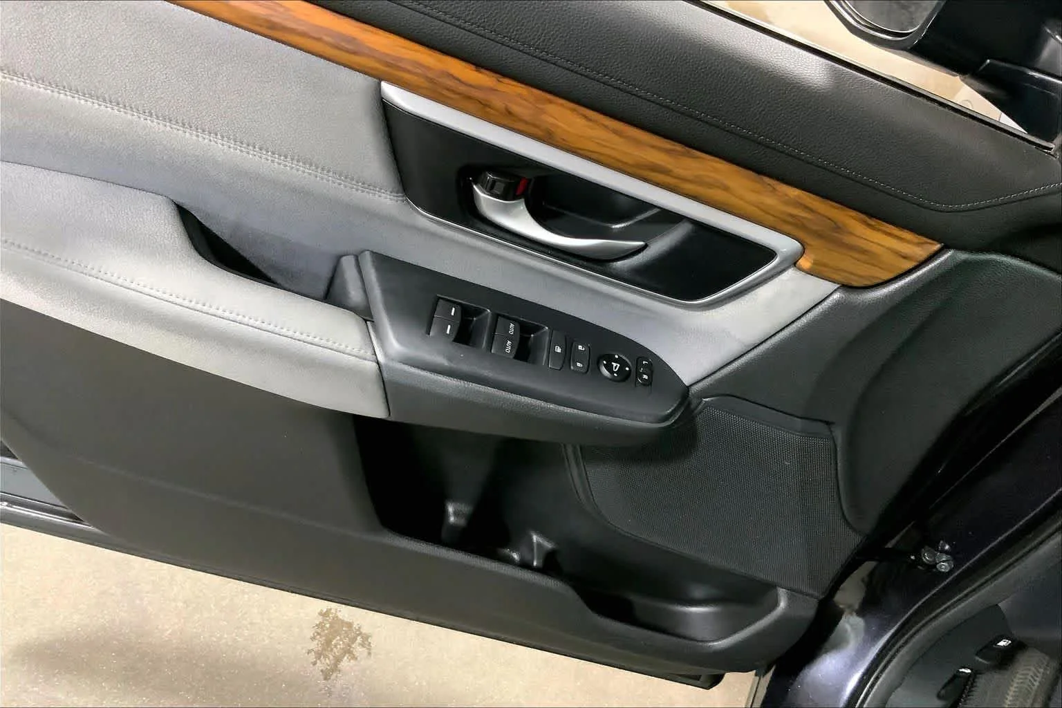 Used 2017 Gunmetal Metallic Honda EX image 36