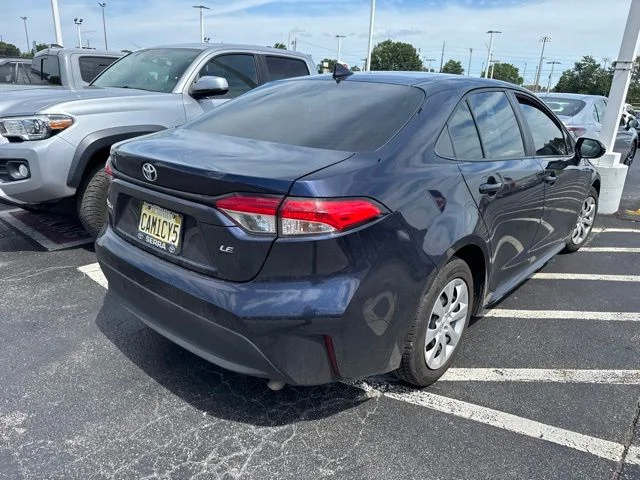 Used 2023  Toyota LE image 3