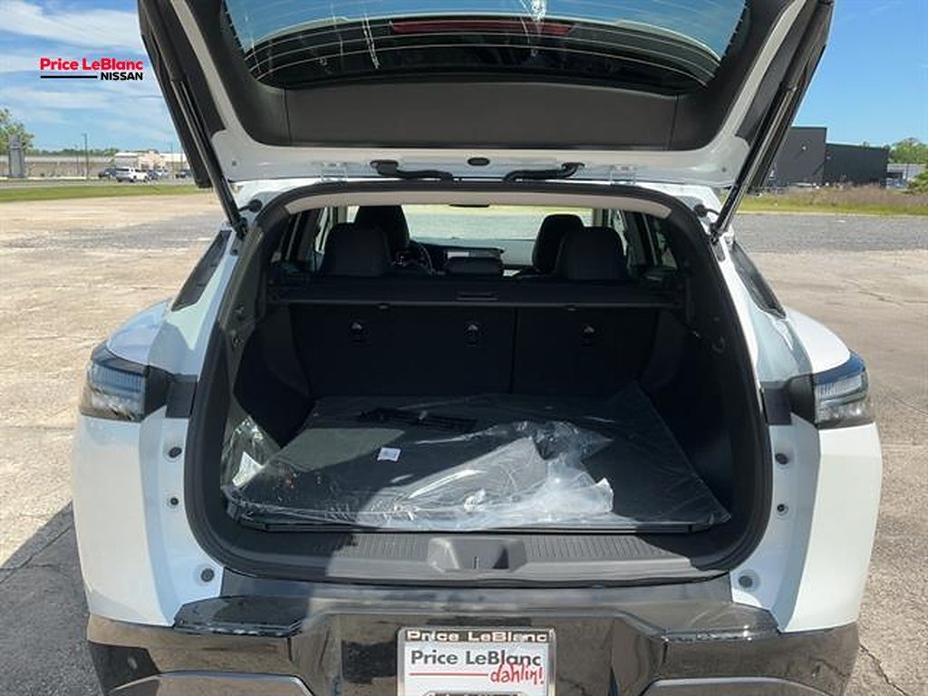 New 2026 Everest White Pearl TriCoat Nissan Platinum image 17