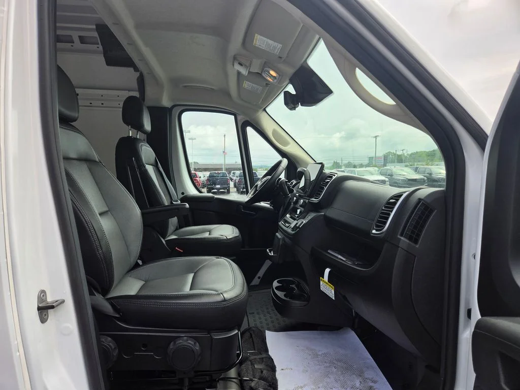 New 2024 White Ram 2500 image 10