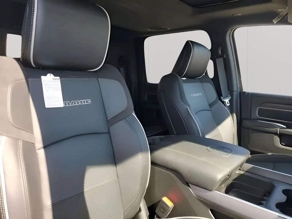 2025 RAM 2500 Laramie - Photo 30