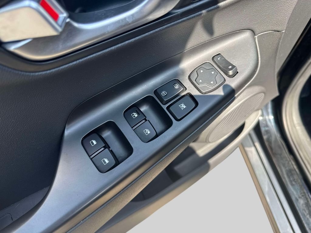 2022 Hyundai Kona EV Limited - Photo 17
