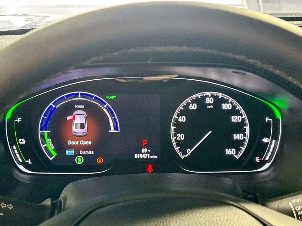 Used 2019 Gold Honda Touring image 14