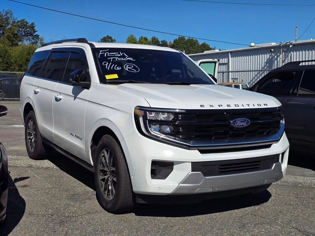 Used 2025 White Ford Platinum image 10