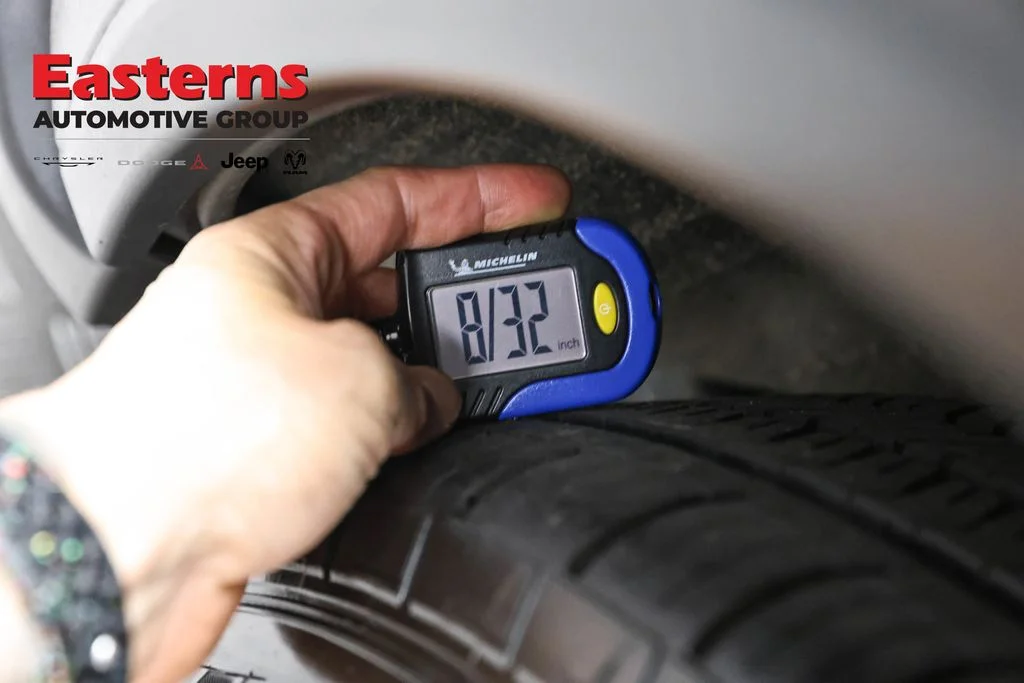 Used 2020 Gray Nissan SL image 34