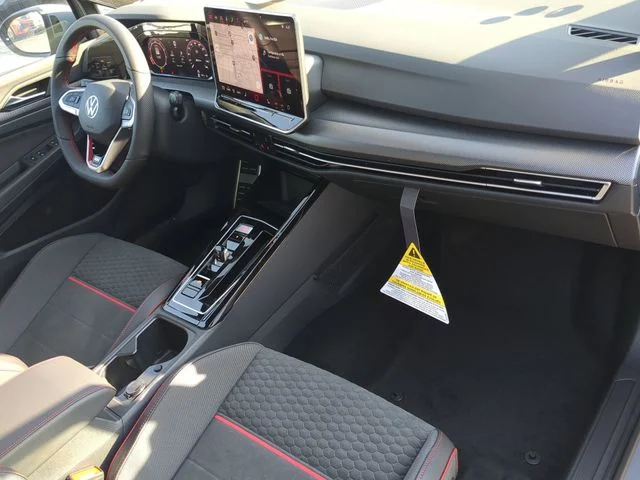 2026 Volkswagen Golf GTI SE - Photo 11