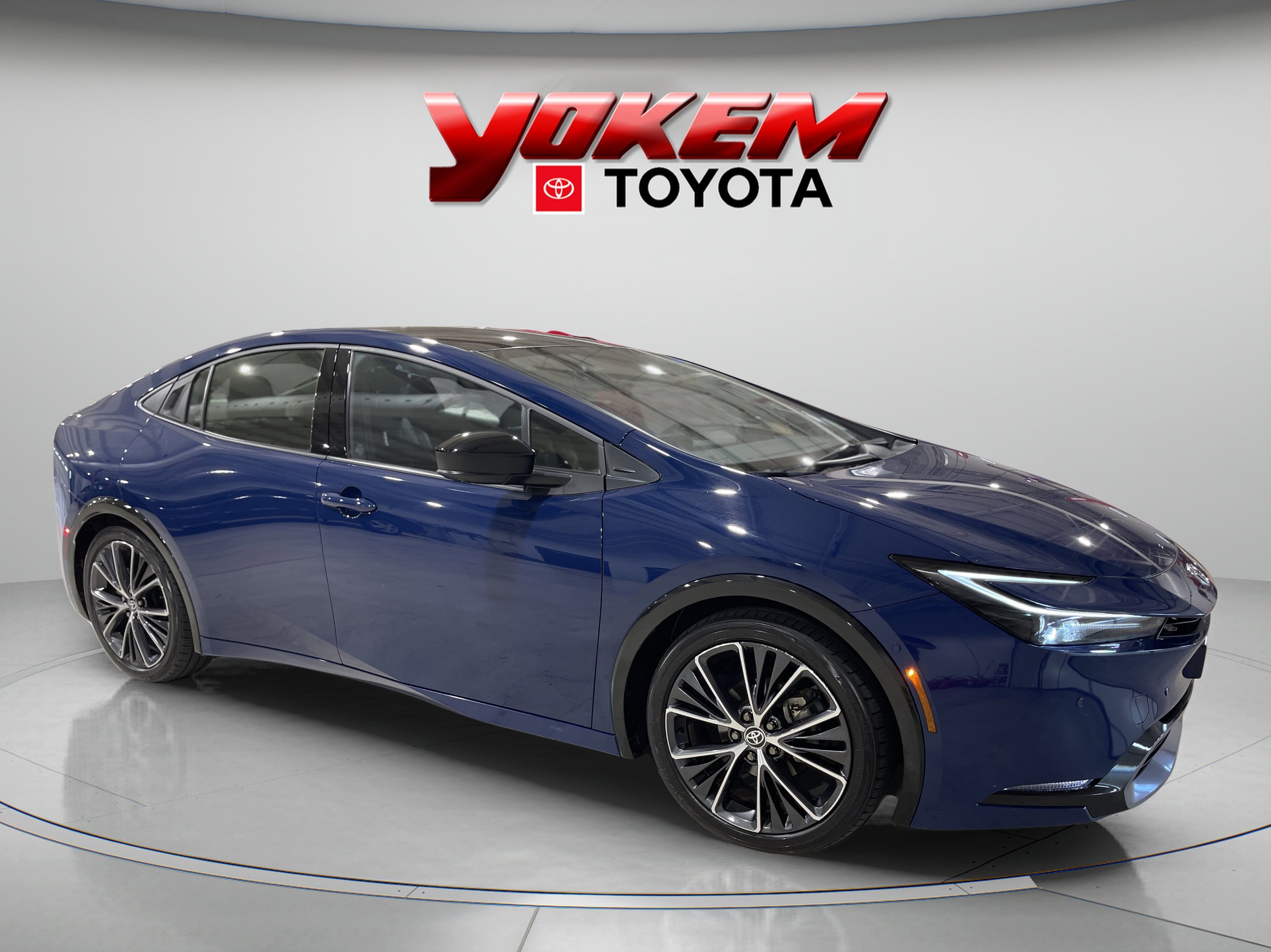 Certified Used 2024 Reservoir Blue Toyota Limited image 6