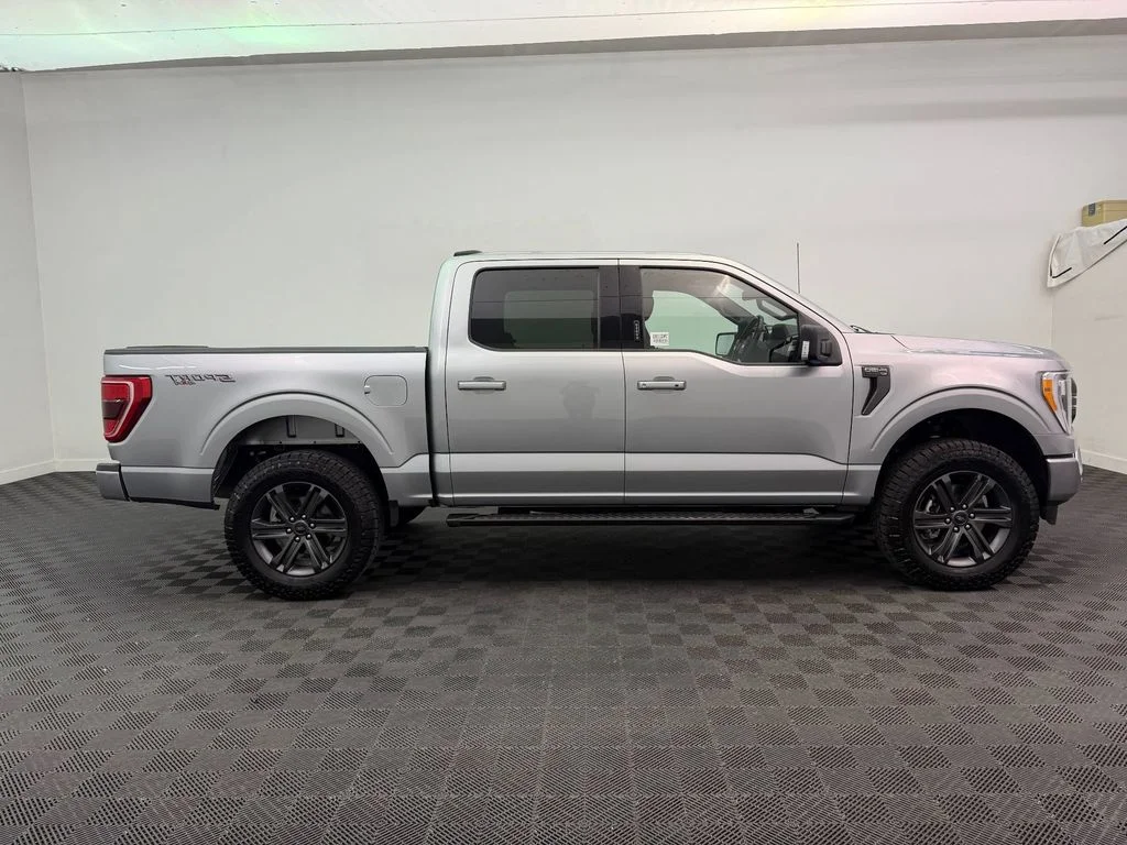 Used 2023 Iconic Silver Metallic Ford XLT image 8