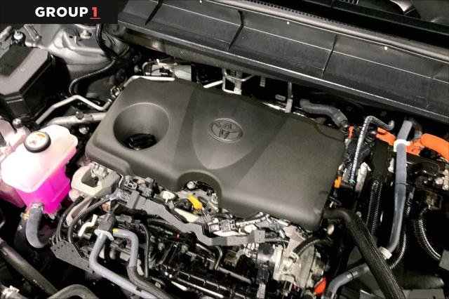 Certified Used 2025 PRECIOUS METAL Toyota  image 33