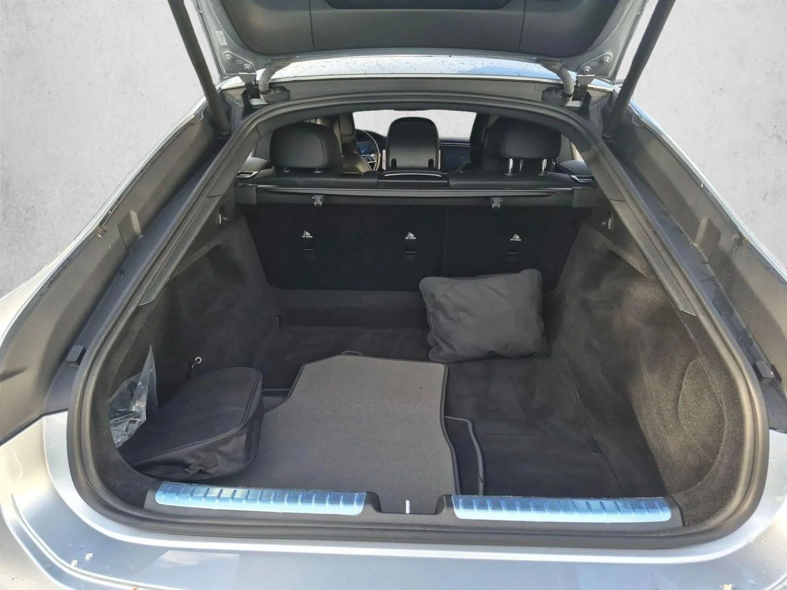 Used 2024 Cirrus Silver Metallic Mercedes-Benz EQS 450 image 23