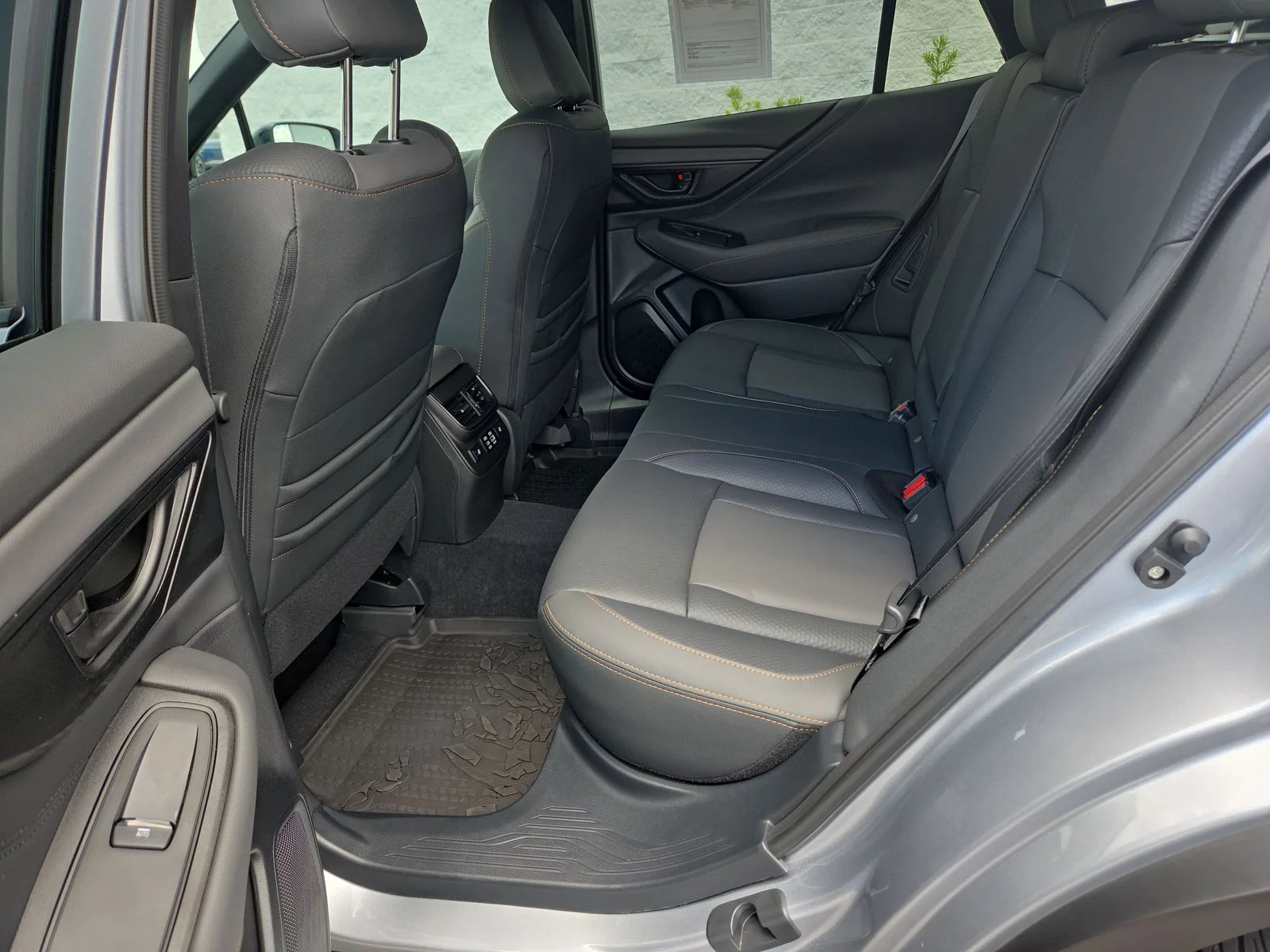 Used 2025 Ice Silver Metallic Subaru Wilderness image 20