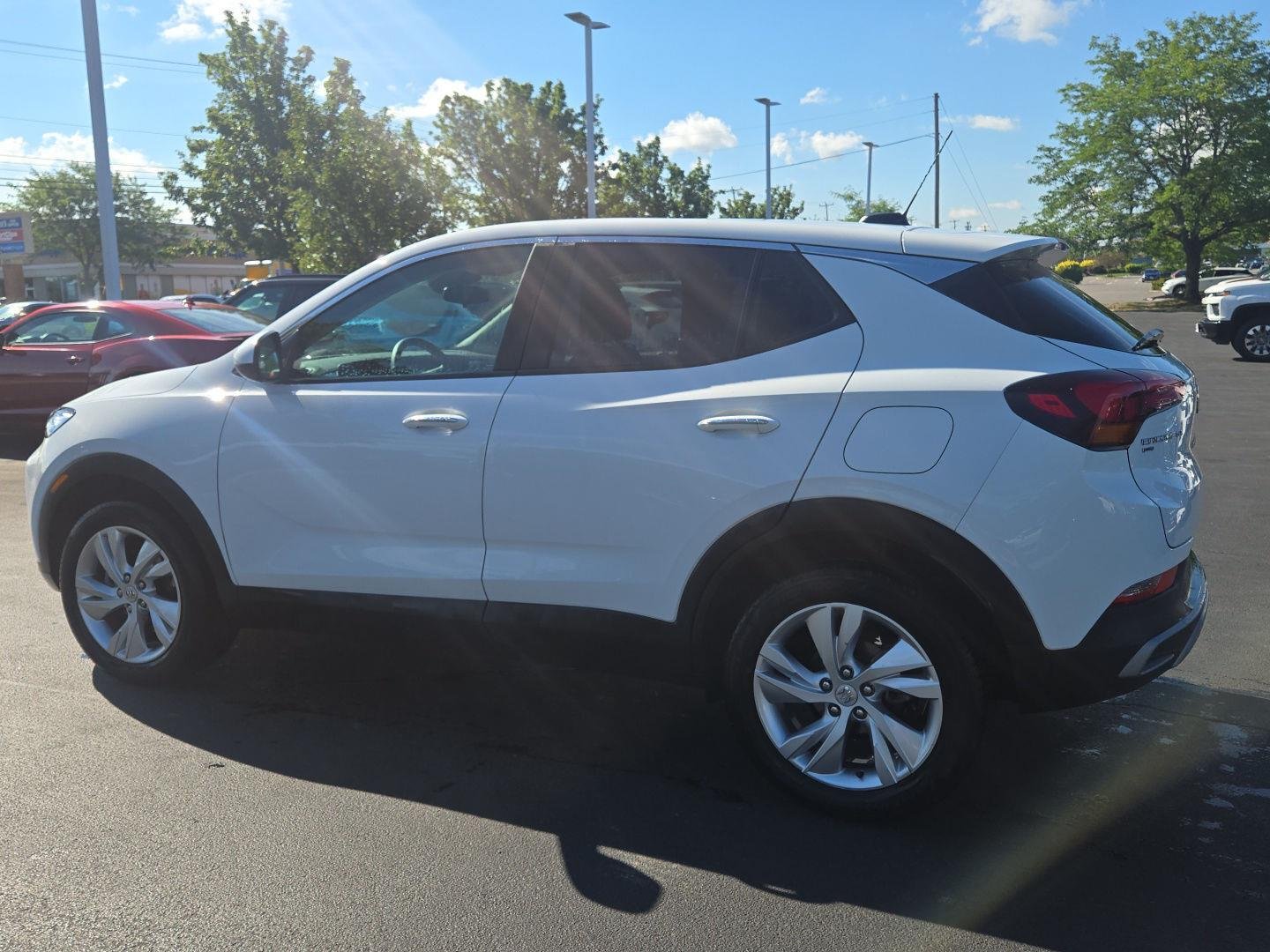 Used 2026 Summit White Buick Preferred image 4