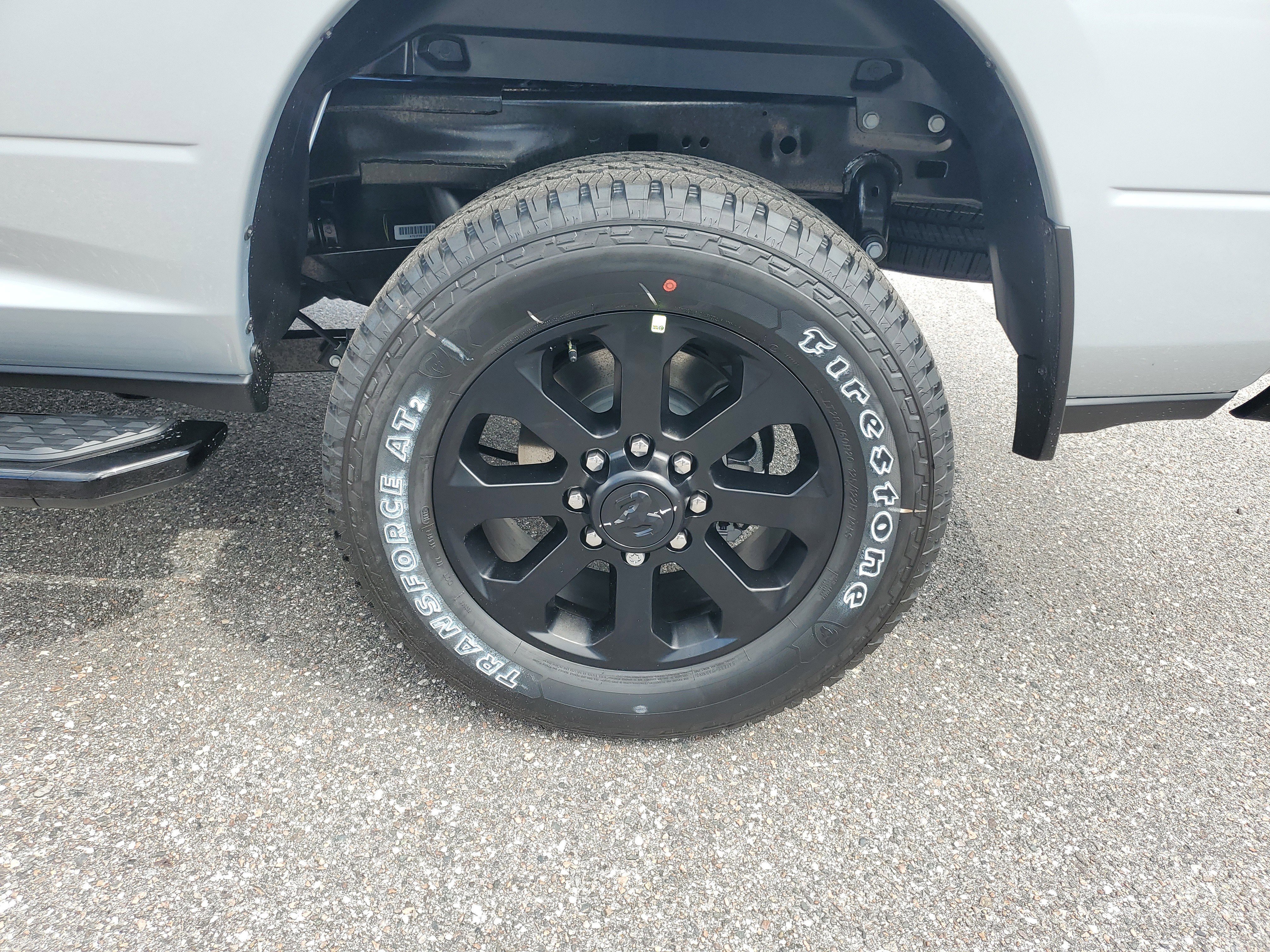 2026 RAM 2500 Laramie - Photo 9