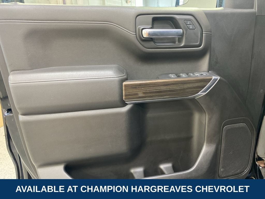 Used 2022 Black Chevrolet LT image 30