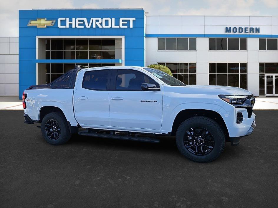 2025 Chevrolet Colorado Z71 - Photo 6