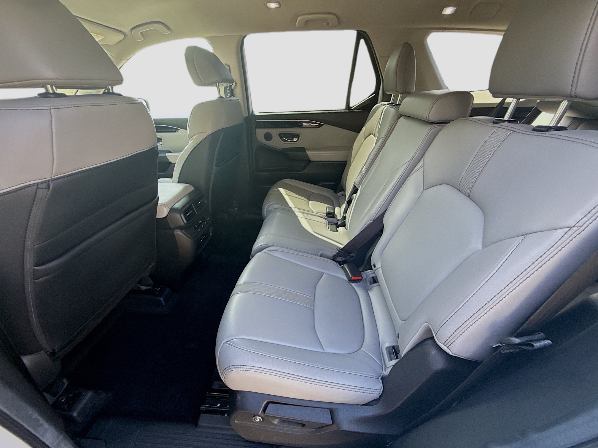 2025 Honda Pilot EX-L - Photo 23