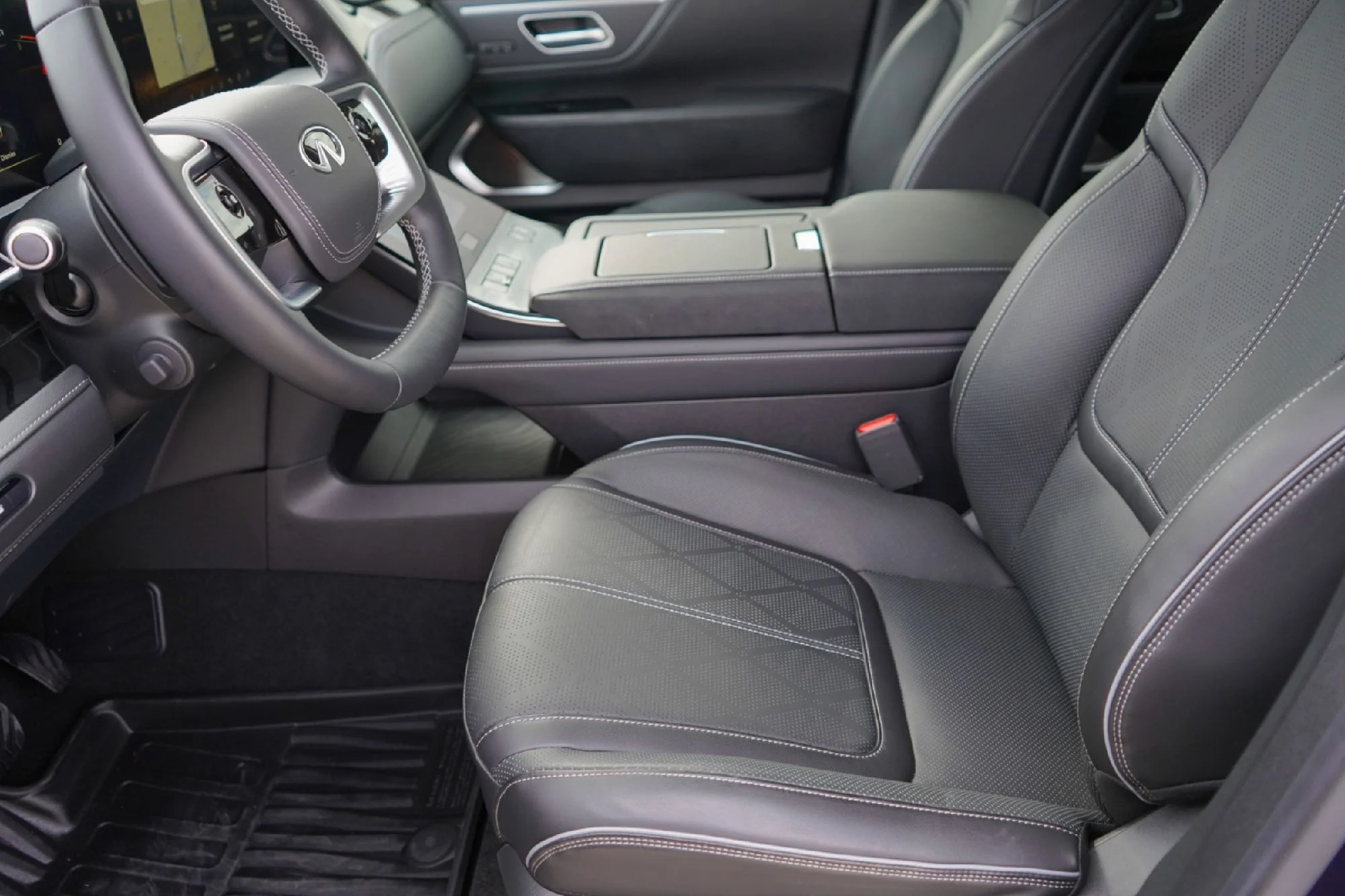2025 INFINITI QX80 Sensory 4WD - Photo 8