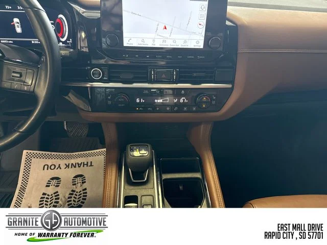 Used 2023 Beige Nissan Platinum image 18