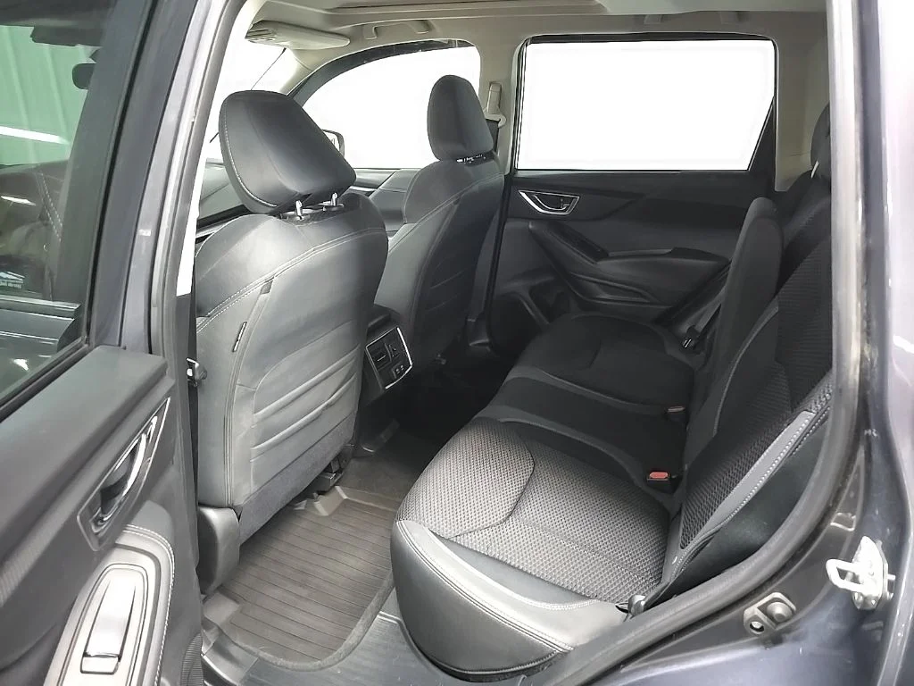 Used 2022 Gray Subaru Premium image 33