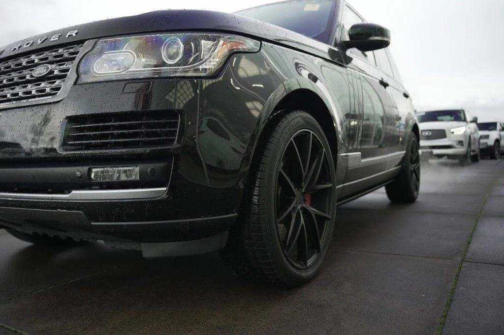 Used 2015 Black Land Rover 5.0L V8 Supercharged image 11