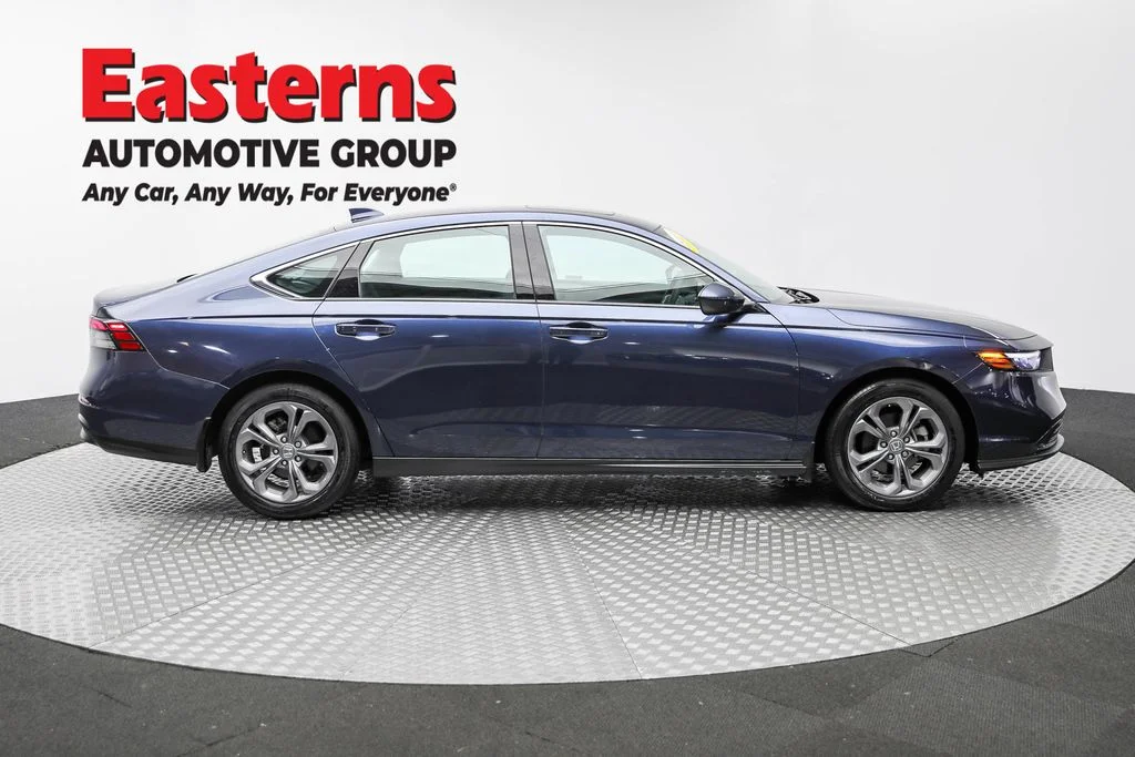 Used 2024 Blue Honda EX image 4