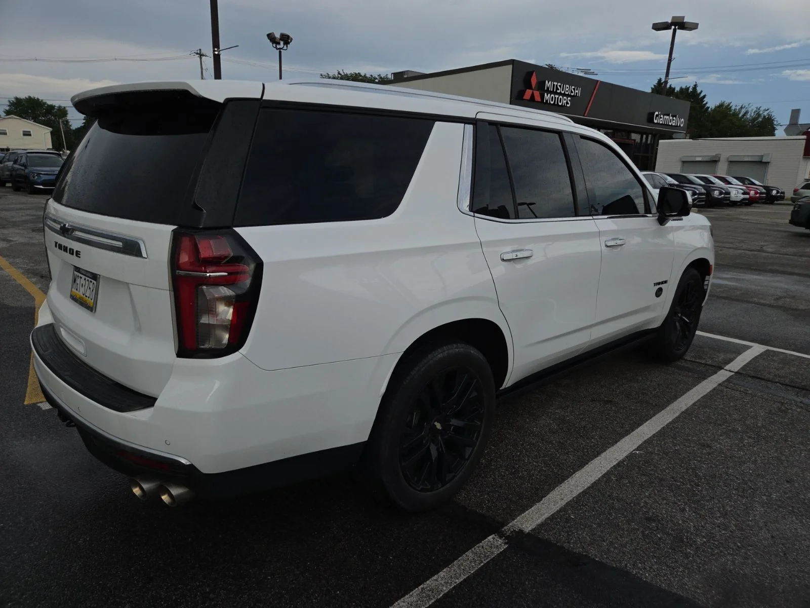 Used 2023 White Chevrolet High Country image 5