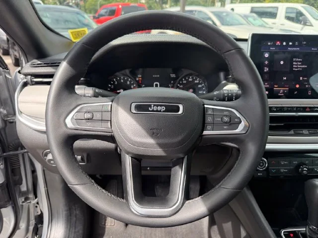 Used 2025 Silver Jeep Limited image 7