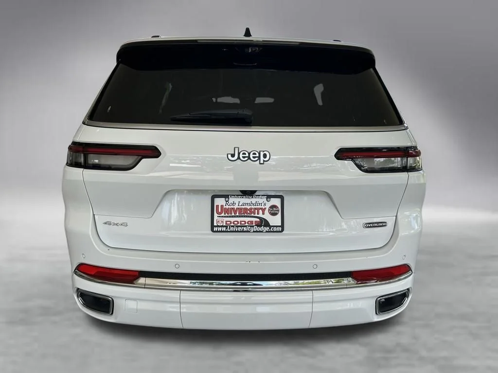 Used 2025 White Jeep Overland image 36
