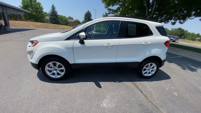 Used 2021 White Ford SE image 5