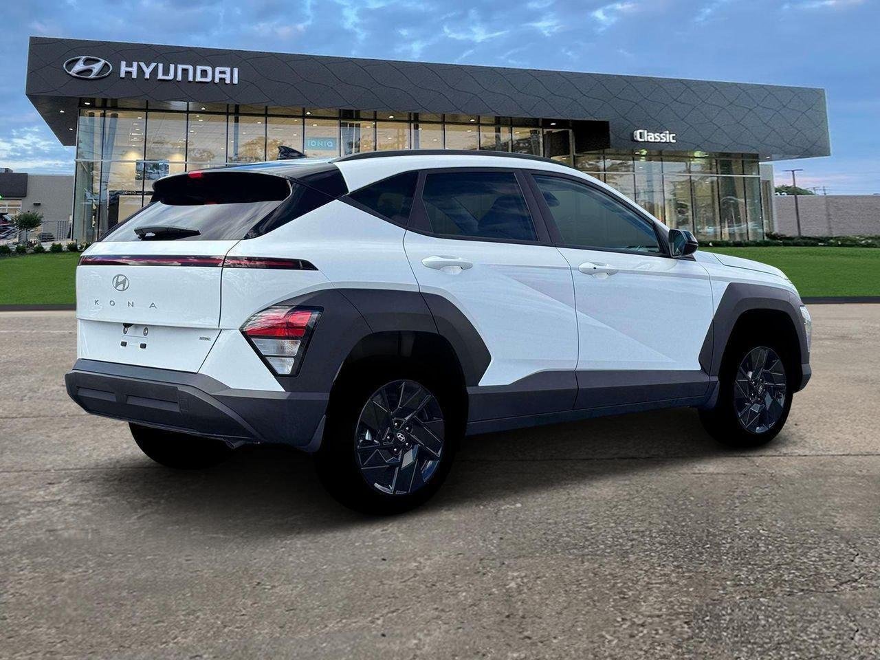 New 2026 Atlas White Hyundai SEL Sport image 8