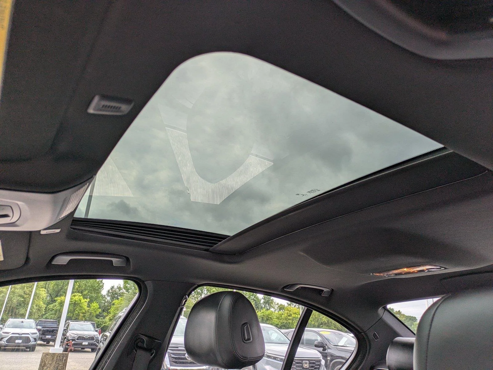 Used 2015  BMW 535i xDrive image 19