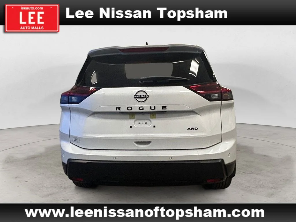 New 2026 Everest White Pearl Tricoat Nissan Dark Armor image 4