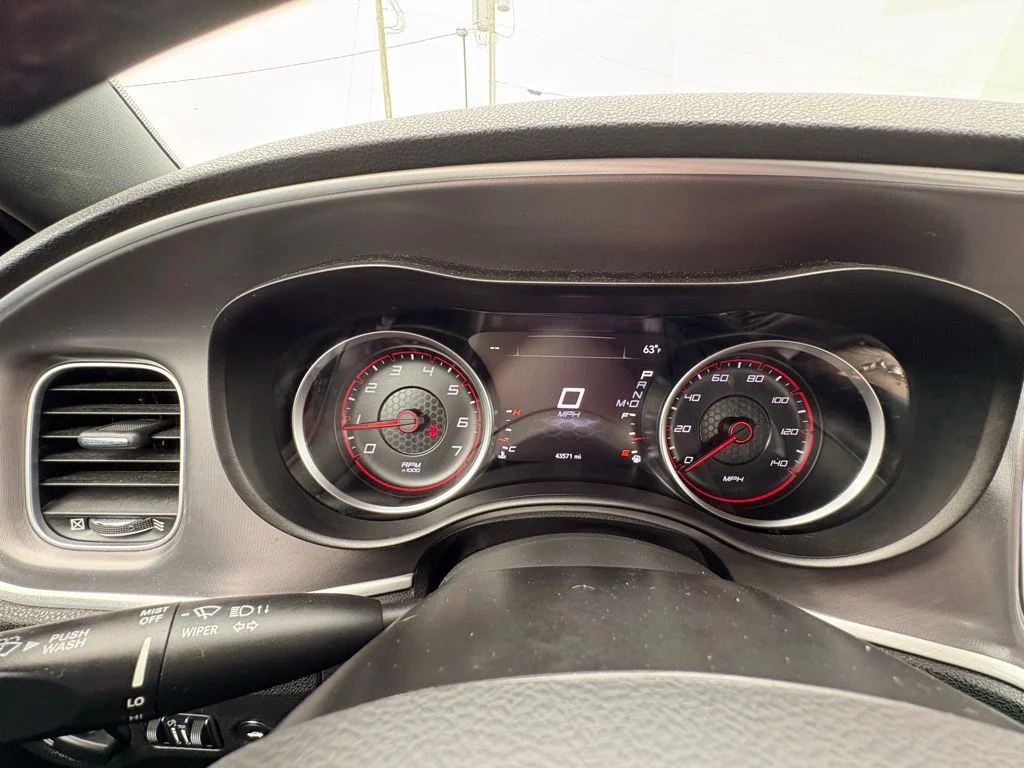 Used 2020 Black Dodge SXT image 21