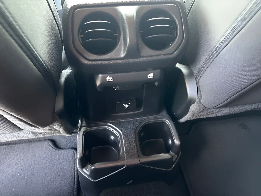 Used 2023 High Velocity Clearcoat Jeep Overland image 21