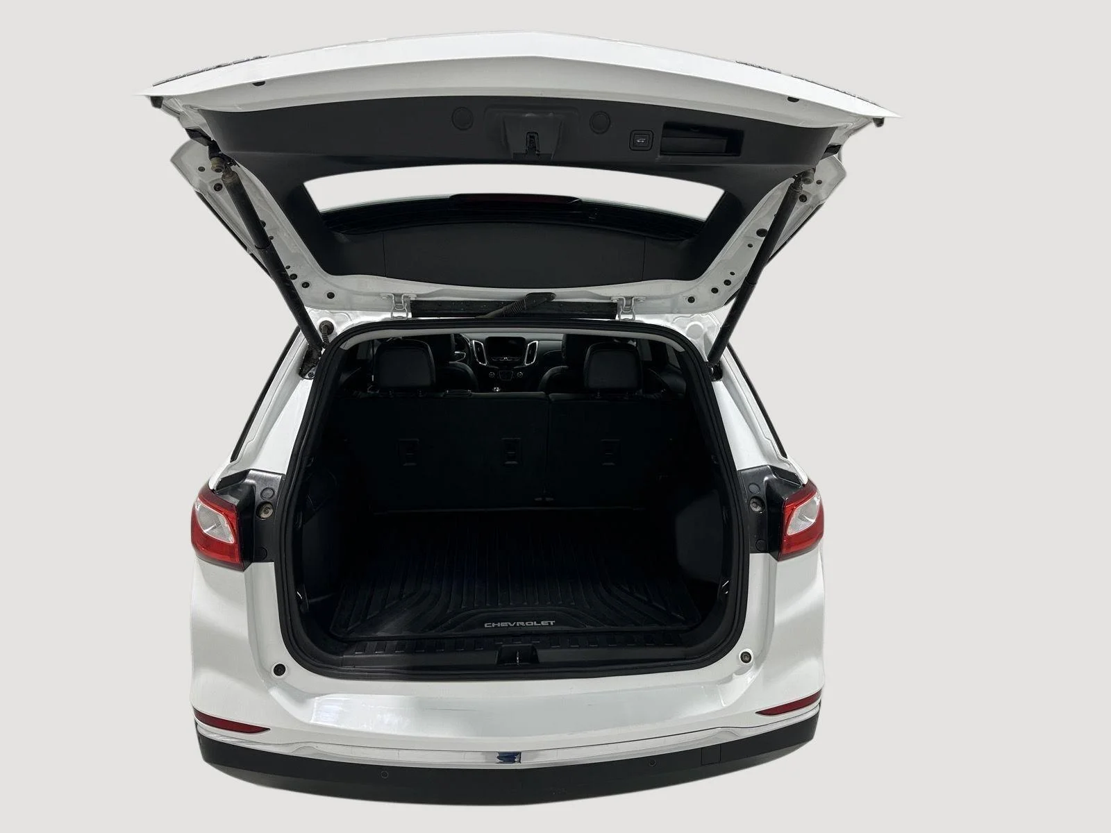 Used 2021 SUMMIT WHITE Chevrolet Premier image 24
