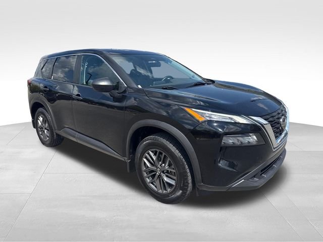 Used 2021 Black Nissan S image 7