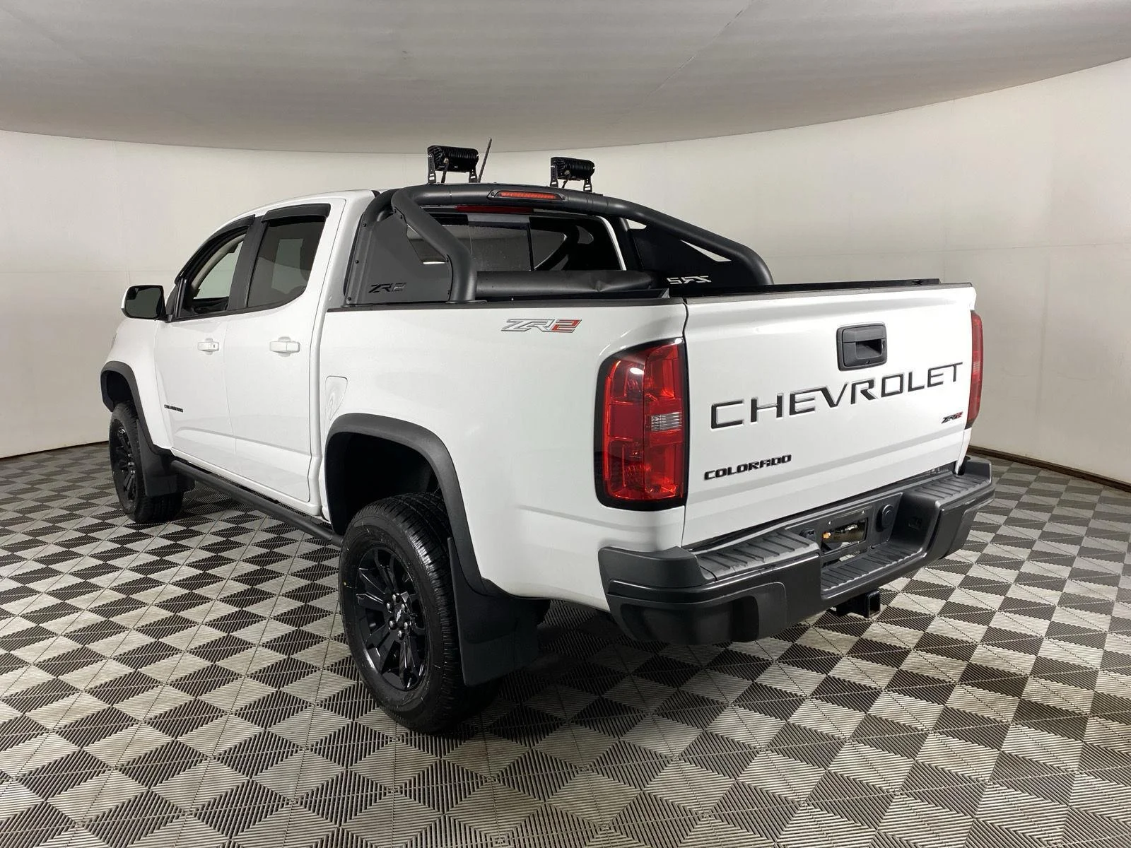 Used 2021 SUMMIT WHITE Chevrolet 4WD ZR2 image 5