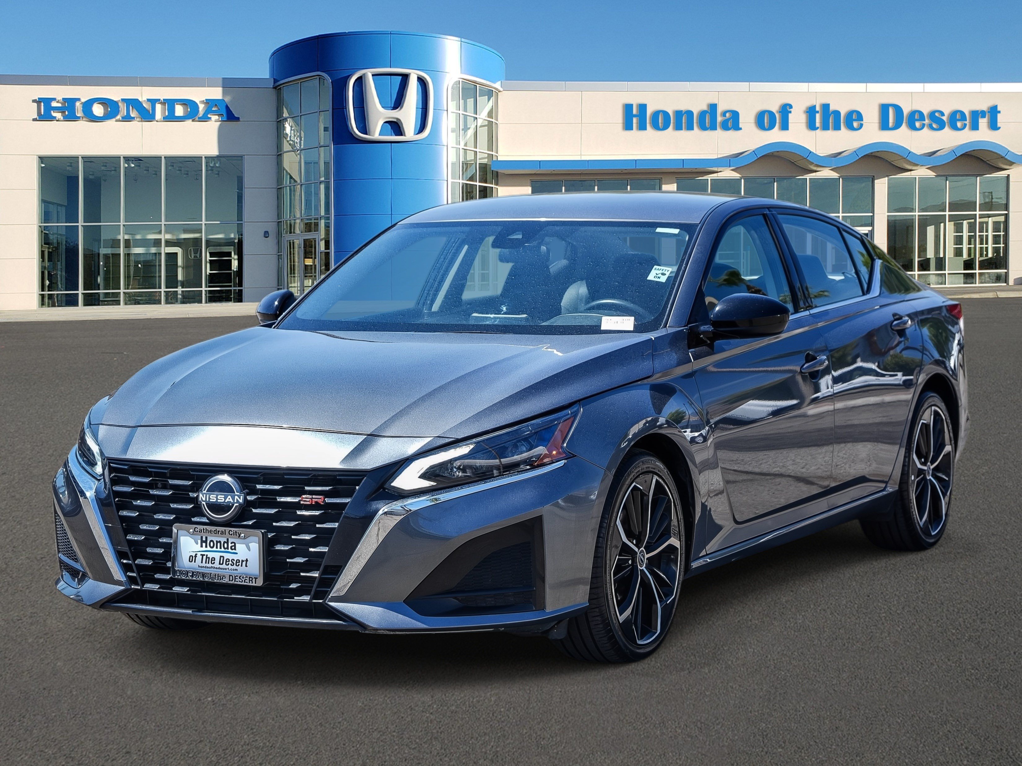 Used 2024 Gun Metallic Nissan 2.5 SR image 3