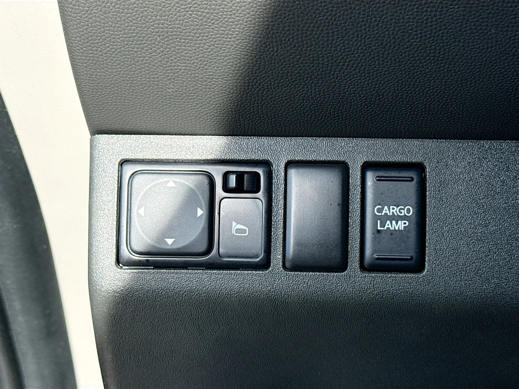 Used 2020 Arctic Blue Metallic Nissan SV image 32