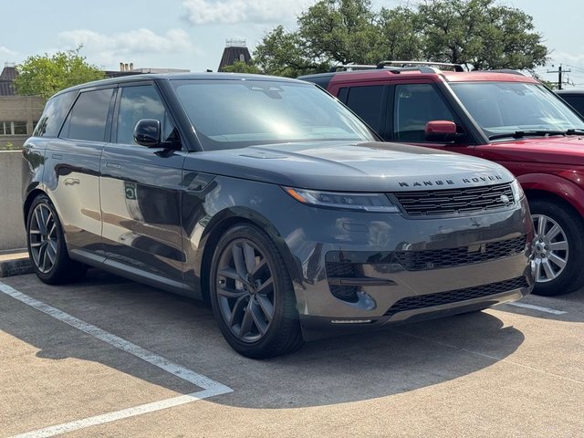 2026 Land Rover Range Rover Sport SE