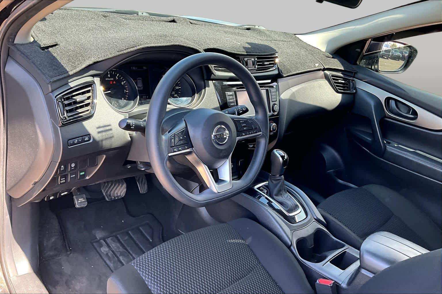 Used 2021 Magnetic Black Pearl Nissan S image 15