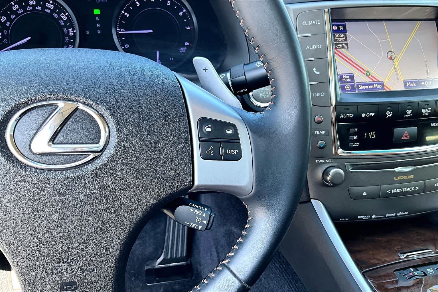 Used 2015 Starfire Pearl Lexus  image 23